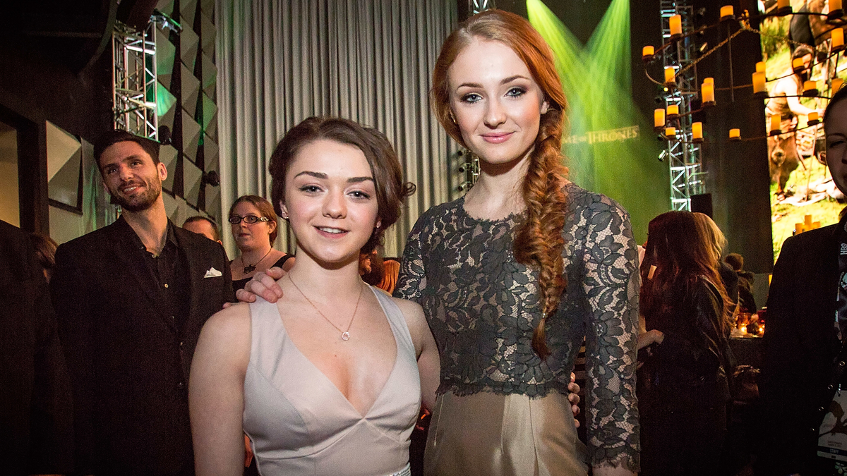 preview for A New ‘Game of Thrones’ Ad Reveals That Arya and Sansa *Definitely* Reunite On This Week’s Episode and More News