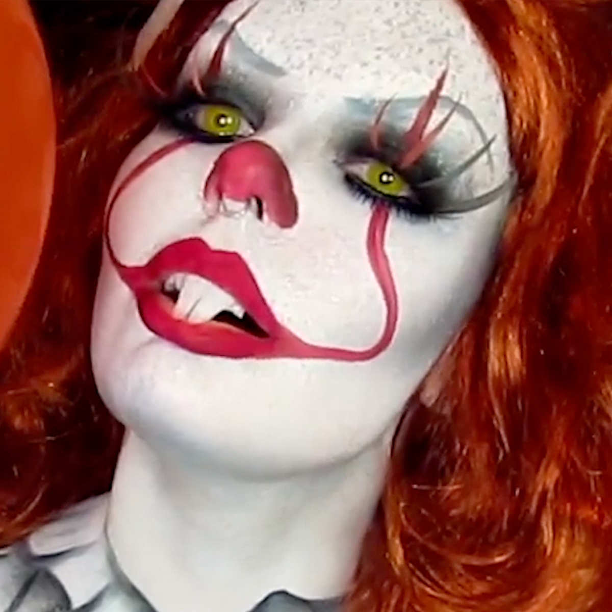 Cómo maquillarte para transformarte en Pennywise en Halloween