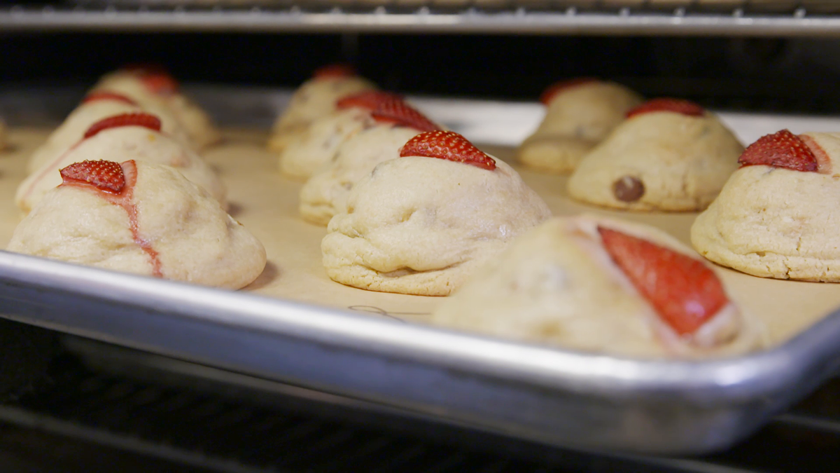 preview for This Baker's On Her Way To Becoming The Next Mrs. Fields