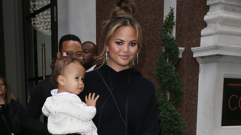 preview for Chrissy Teigen's Daughter Luna is Officially Talking and it's the Cutest Thing You'll See All Day!