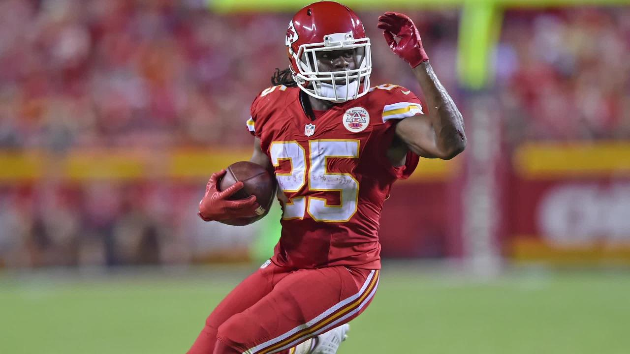 Tuesday's NFL: Jamaal Charles to retire after signing with Chiefs