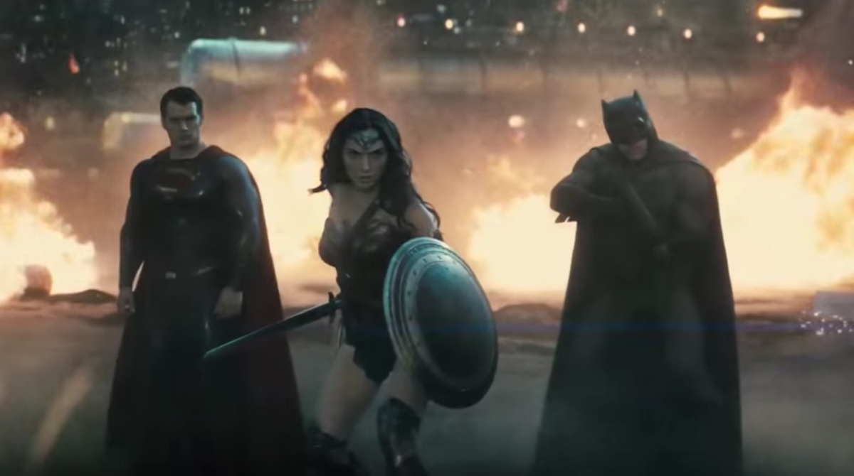 preview for Batman v Superman: Dawn of Justice Ultimate Edition Trailer