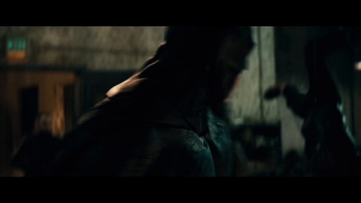 Watch Ben Affleck get buff in a clip from Batman v Superman: Dawn