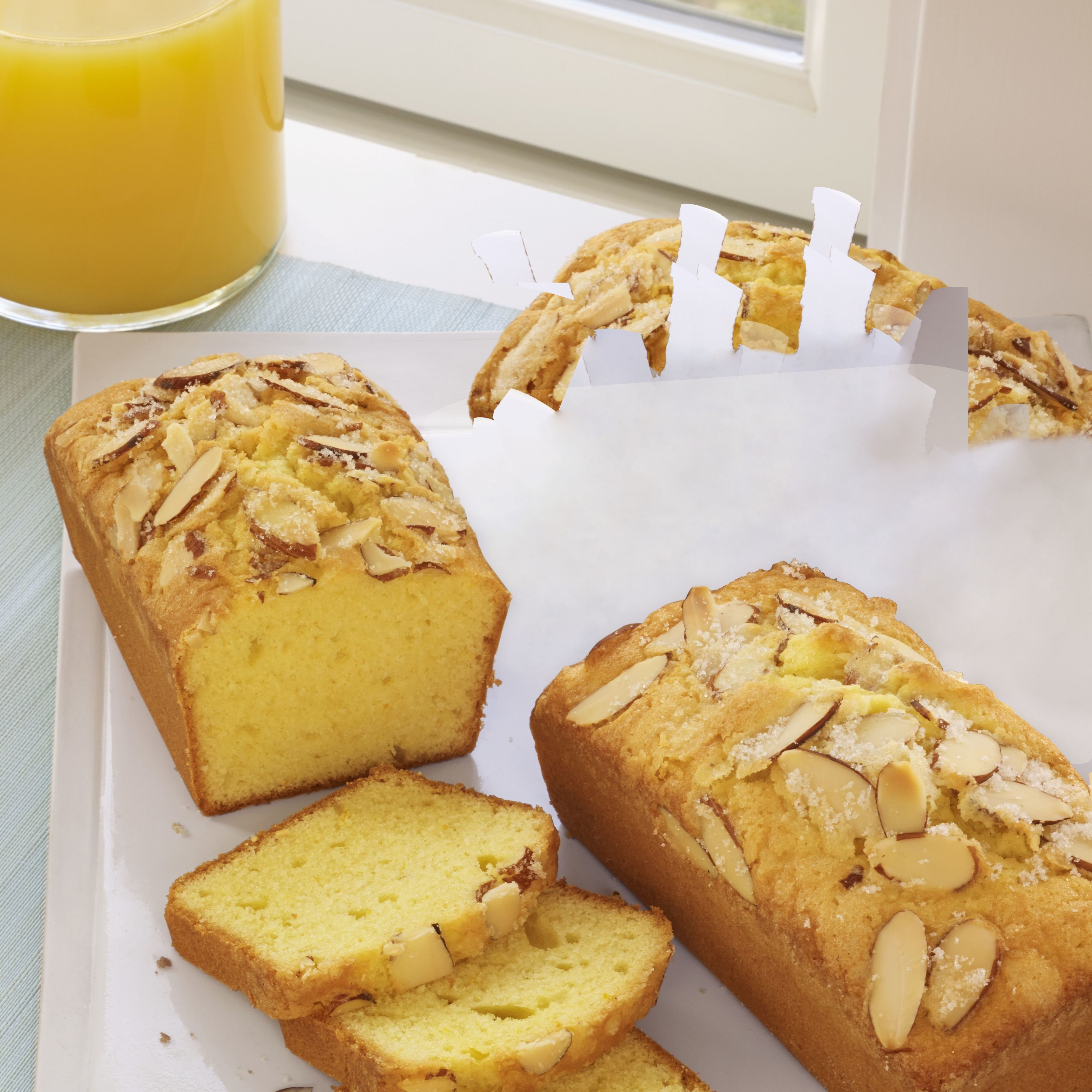 Flourless Whole Orange & Almond Loaf Cakes | The Brick Kitchen