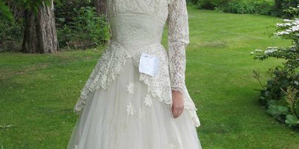 Mystery Man Donates His Wife S Wedding Dress With Note That Will Make You Sob