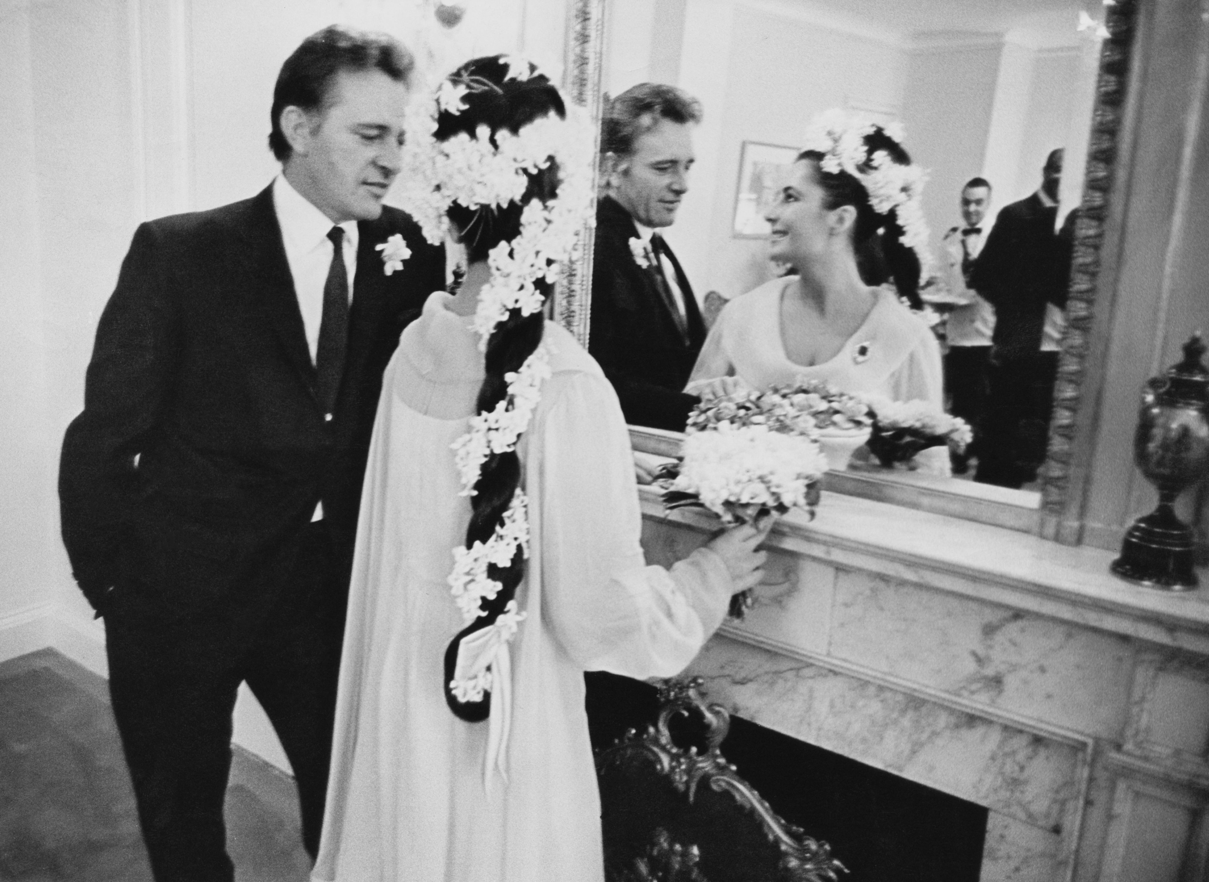 Elizabeth Taylor and Richard Burton Love Story Elizabeth