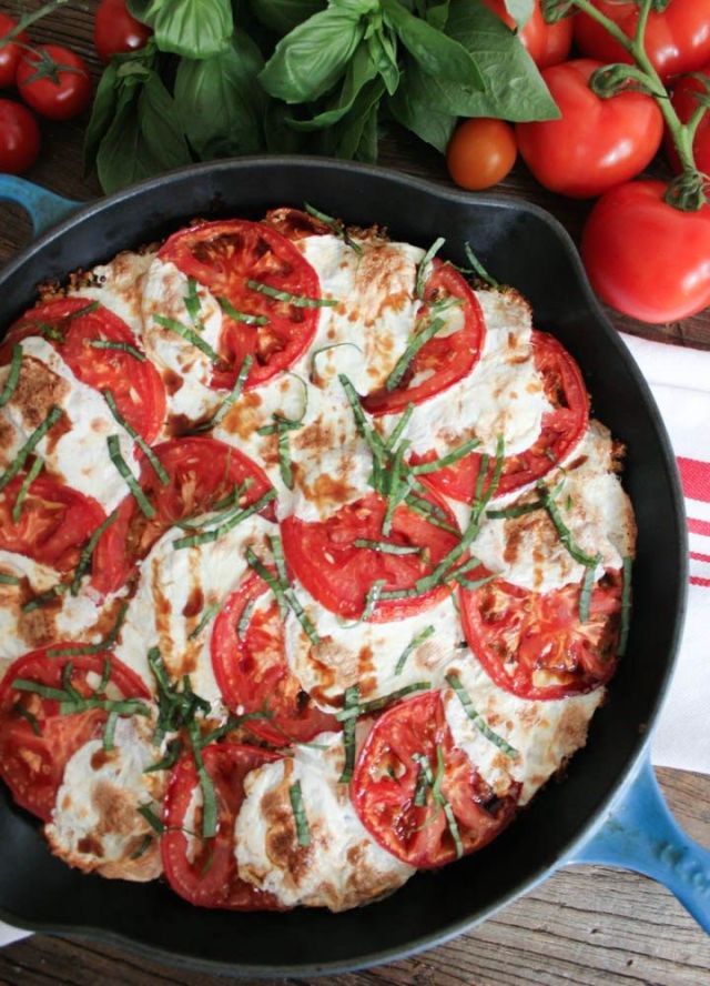 Food, Ingredient, Cuisine, Dish, Pizza, Vegan nutrition, Baked goods, Recipe, Whole food, Tomato, 