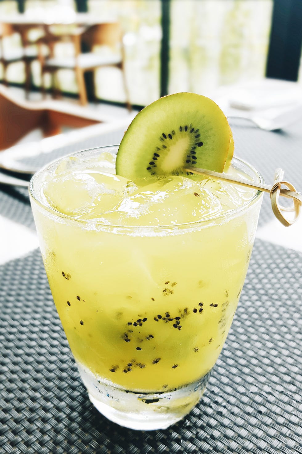 mocktail recipes kiwi lemonade spritzer