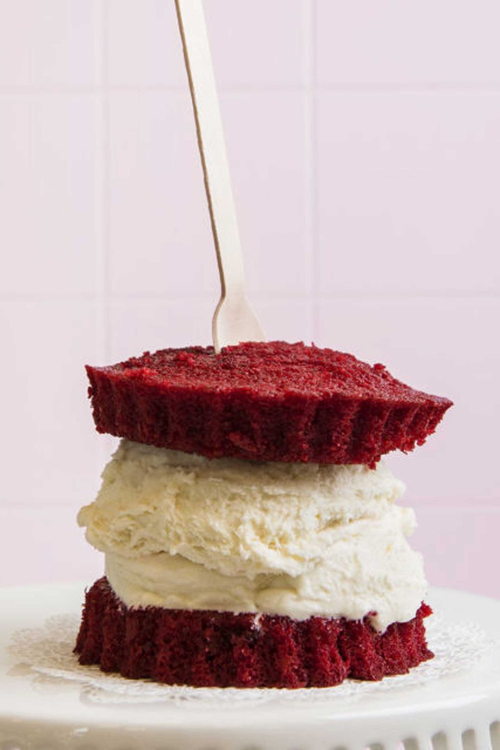 red velvet fluffy ice cream sandwiches