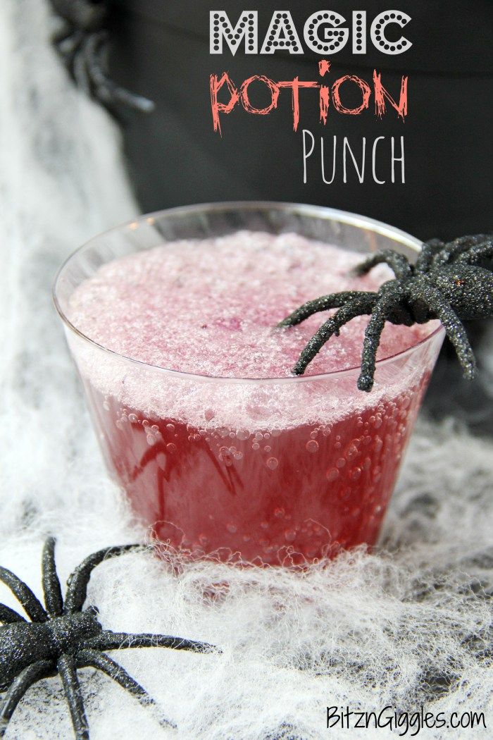 25 Easy Halloween Cocktails & Drinks Recipes for Halloween Drink Ideas