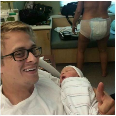 Mom's Photo in Postpartum Mesh 'Diaper' Goes Viral