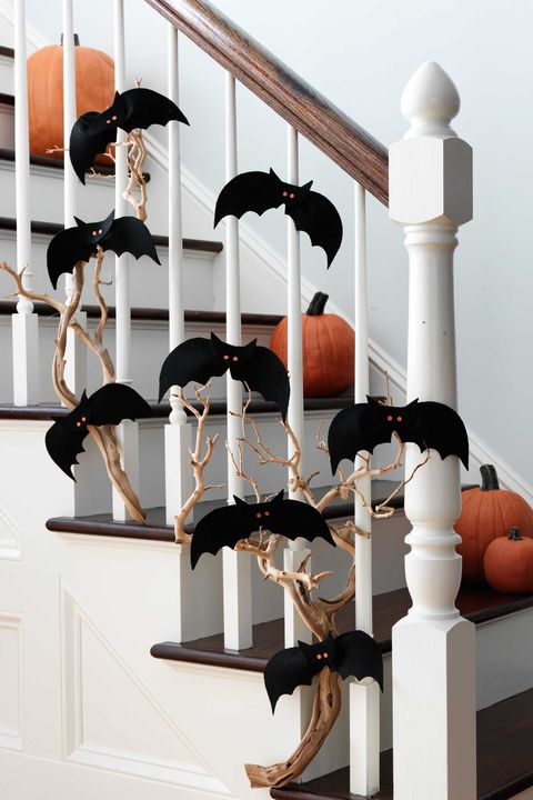 diy halloween decorations bannister bats