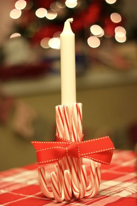 Christmas, Red, Candy cane, Lighting, Holiday, Candle, Event, Confectionery, Polkagris, Interior design, 