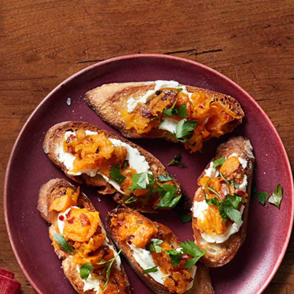 Thanksgiving Appetizers butternut squash toast