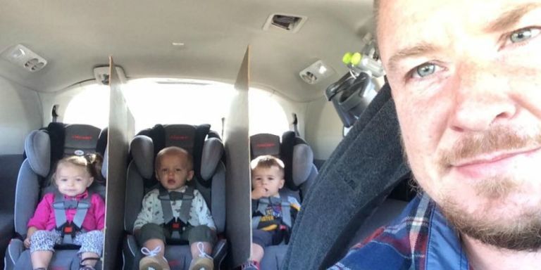 Dad Of Triplets Viral Photo Triplets Life Hack