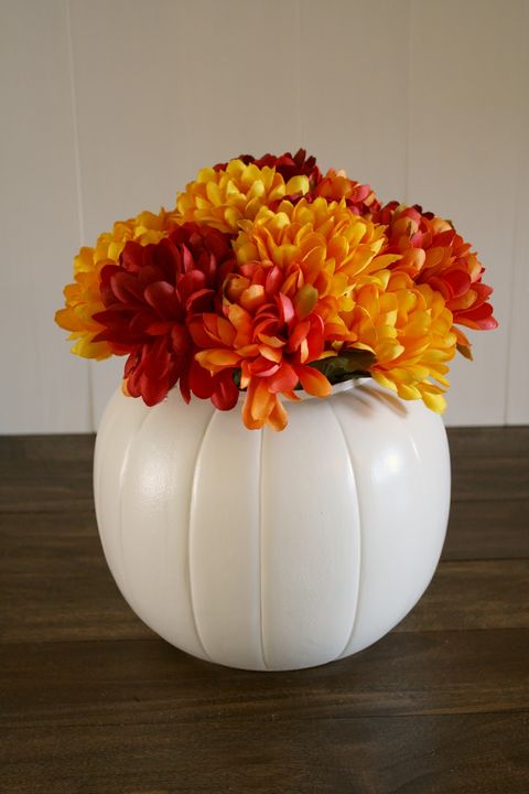 Yellow, Wood, Petal, Flowerpot, Flower, Orange, Cut flowers, Hardwood, Vase, Flower Arranging, 