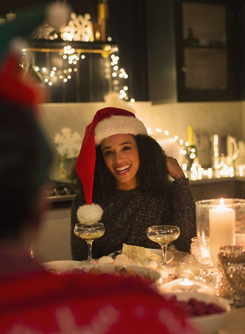 14 Rude Things You Didn't Realize You Were Doing at Holiday Parties