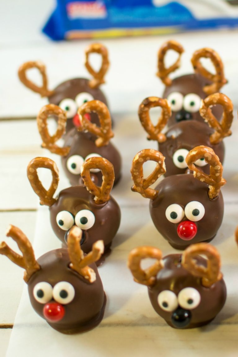 17 Best Reindeer Cupcakes and Desserts - Best Reindeer Cookies