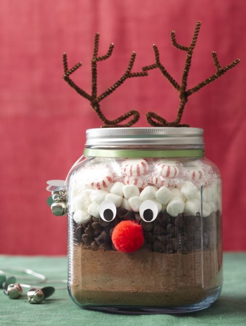 hot-chocolate-mix-in-reindeer-jar