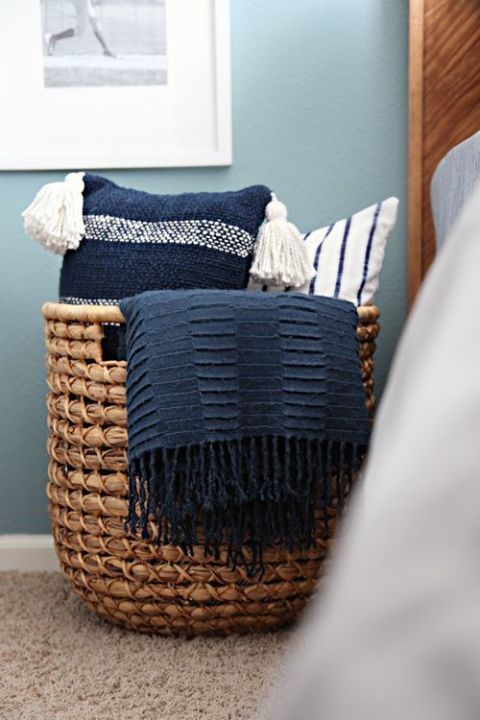 Wicker, Basket, Home accessories, Linens, Grey, Storage basket, Pillow, Interior design, Laundry basket, Cushion, 