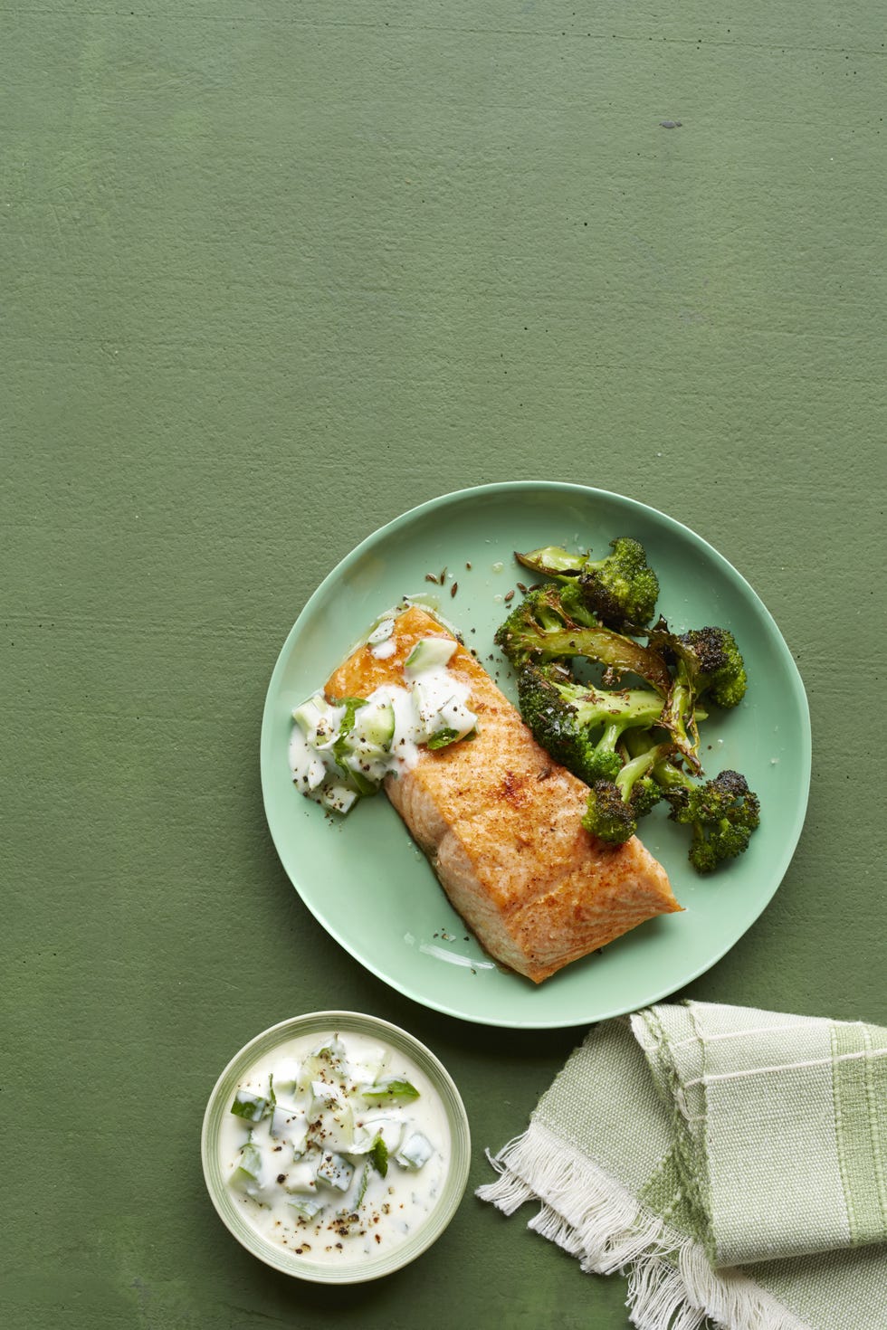 spicy salmon with yogurt sauce and roasted broccoli