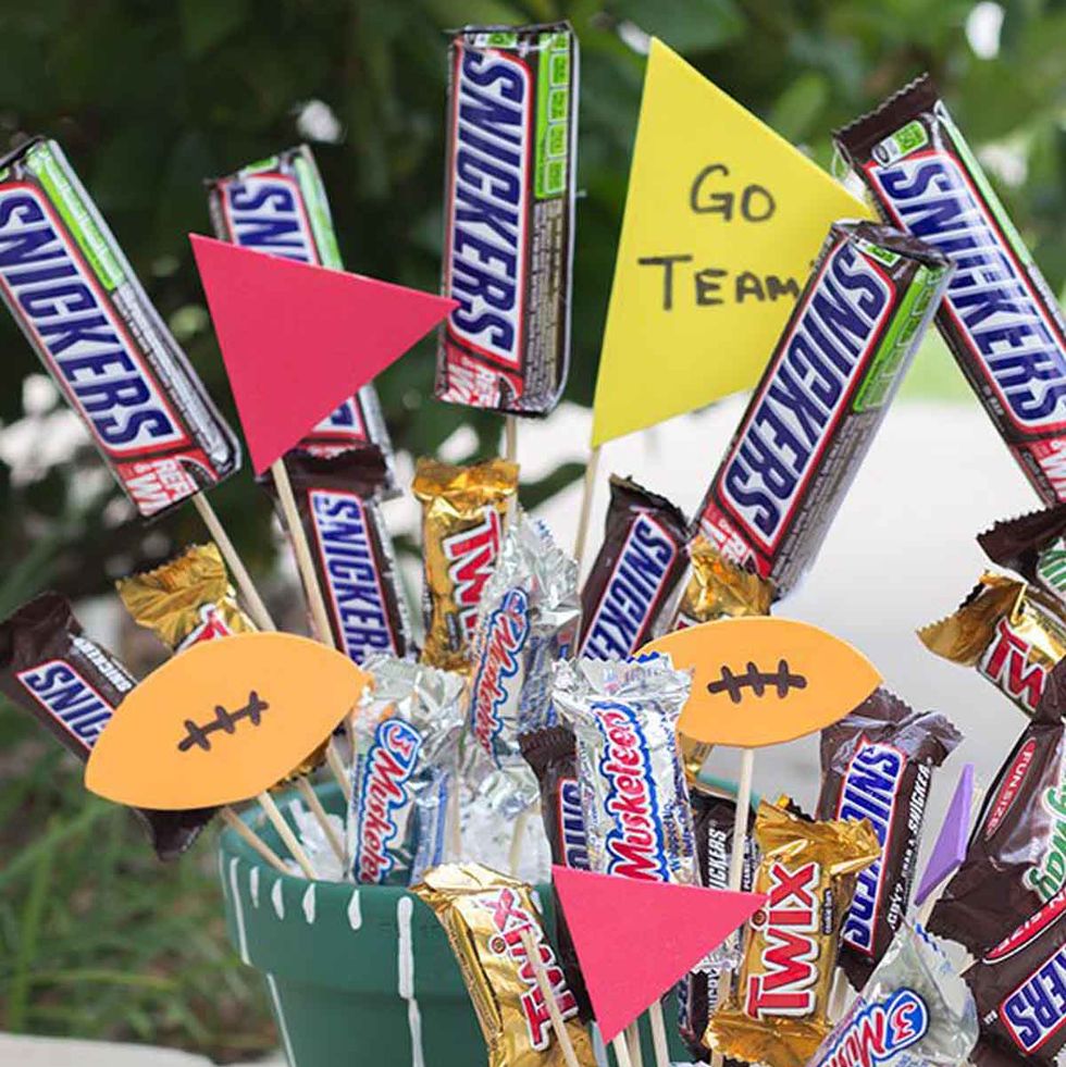 super bowl decorating ideas candy football bouquets