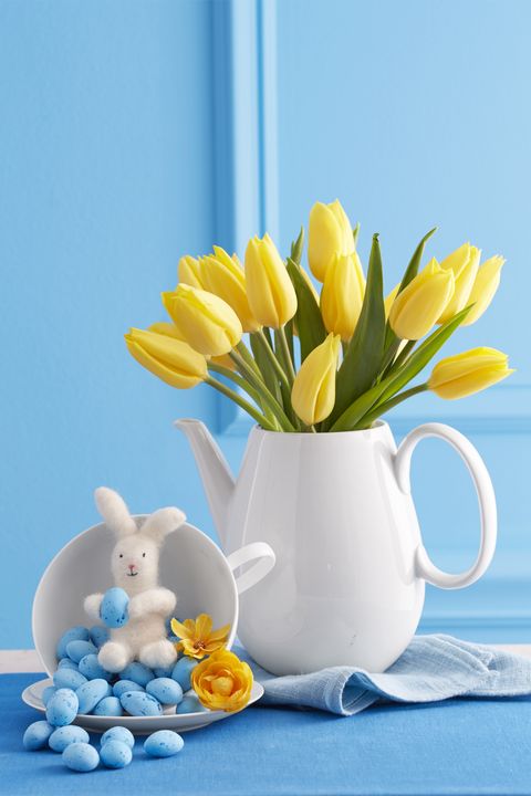 Blue, Serveware, Yellow, Petal, Flower, Dishware, Cup, Vase, Still life photography, Cut flowers, 