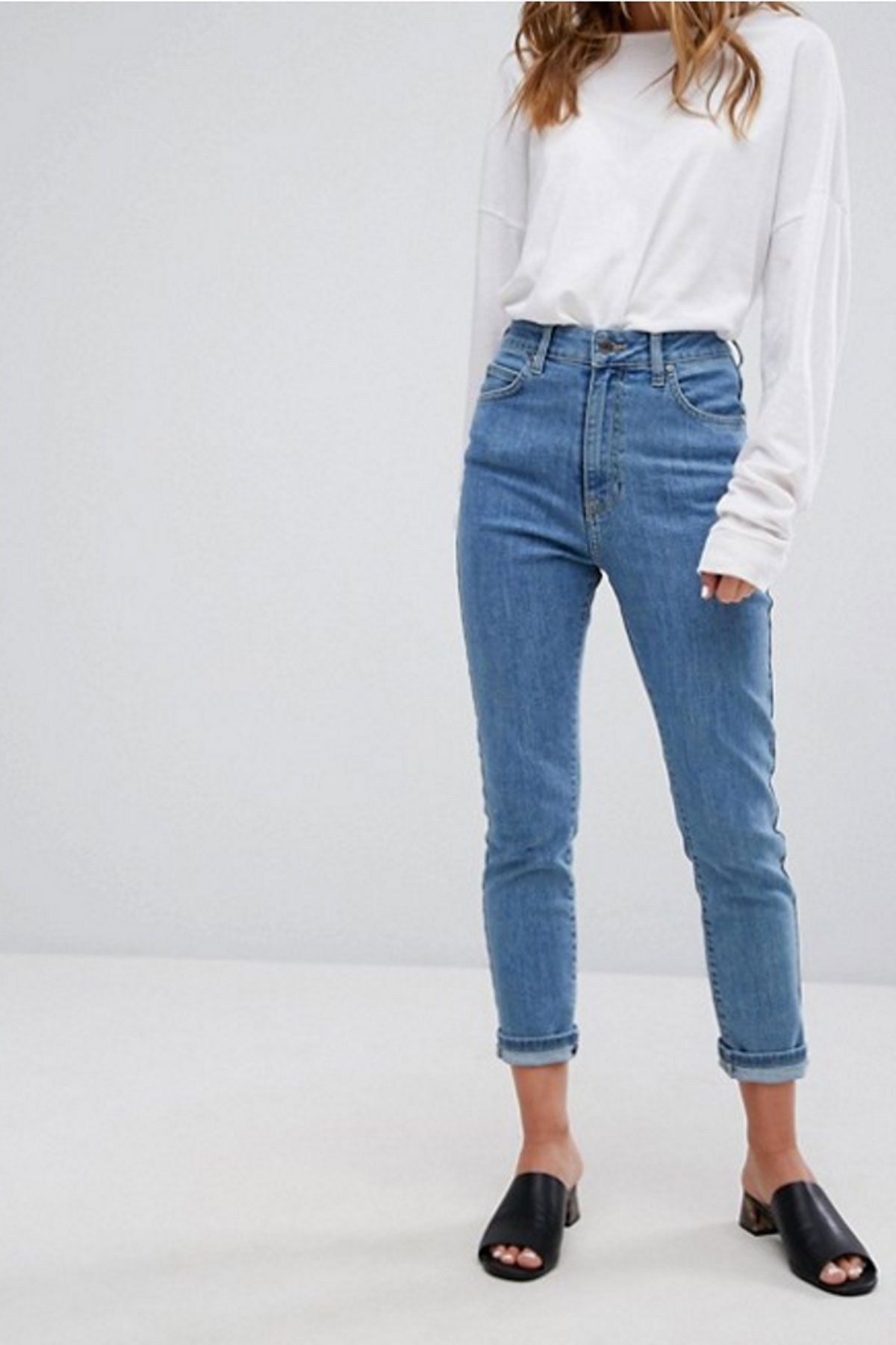 jeans mom style