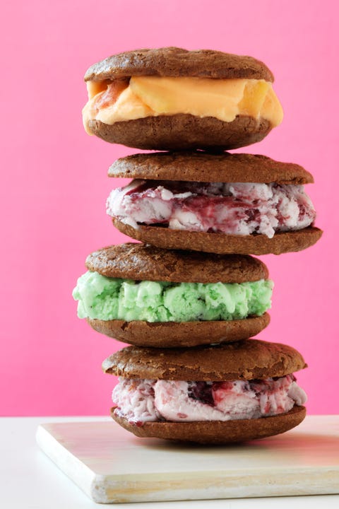Chewy Chocolate Ice Cream Sandwiches chewy chocolate ice cream sandwiches