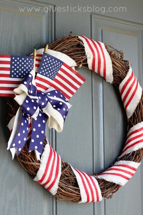 17 Diy 4th Of July Wreaths How To Make A Patriotic Wreath