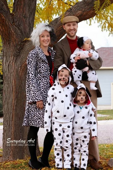 The Ultimate Guide to Family Halloween Costumes for Large Families