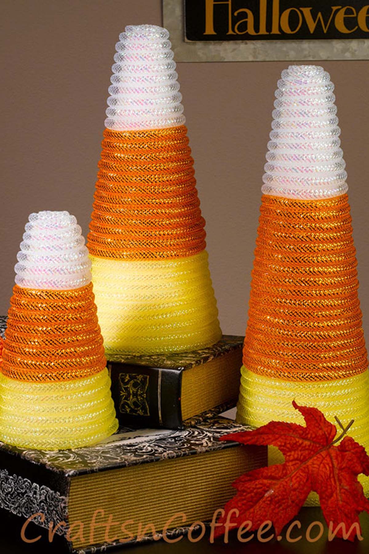 19 Candy Corn Crafts & Decorations for Halloween