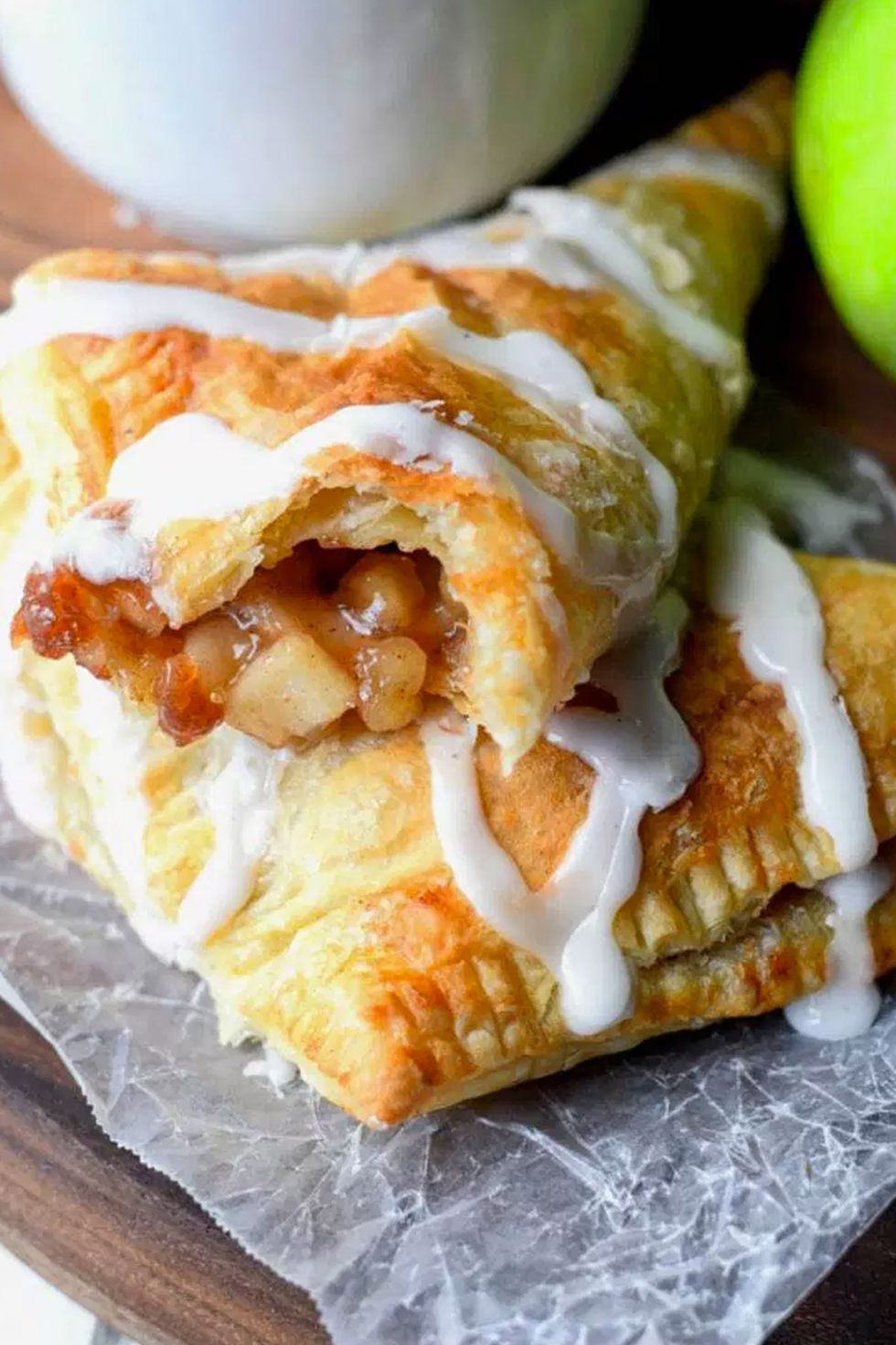 https://hips.hearstapps.com/wdy.h-cdn.co/assets/17/28/homemade-apple-turnovers.jpg?crop=1.0xw:1xh;center,top&resize=980:*