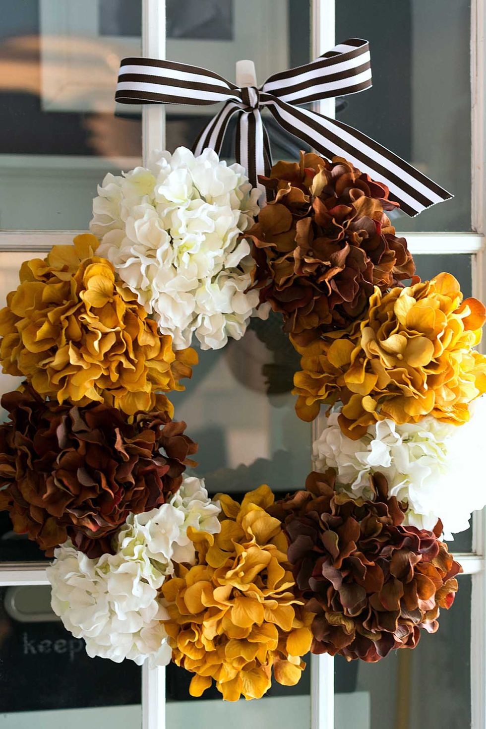 How to Make a DIY Hydrangea Wreath for Fall (An Easy Fall Decor Idea) -  Jenna Kate at Home