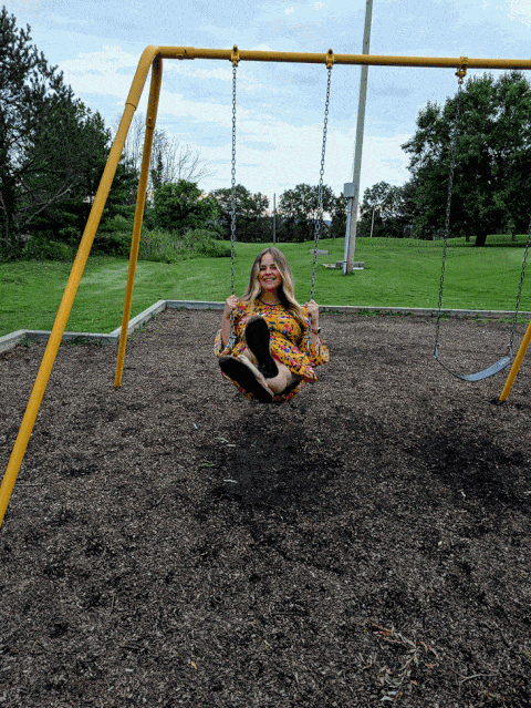 Grass, Public space, Swing, Outdoor play equipment, Human settlement, Boot, Playground, Spring, Park, Shade, 