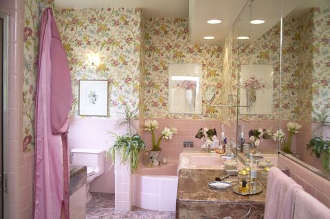 Room, Interior design, Property, Curtain, Pink, Window treatment, Wall, Building, Wallpaper, House, 