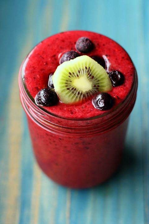 Berry-Kiwi Weight Loss Smoothie