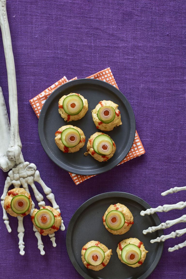 31 Easy Halloween Treats - Fun Ideas for Halloween Treat Recipes