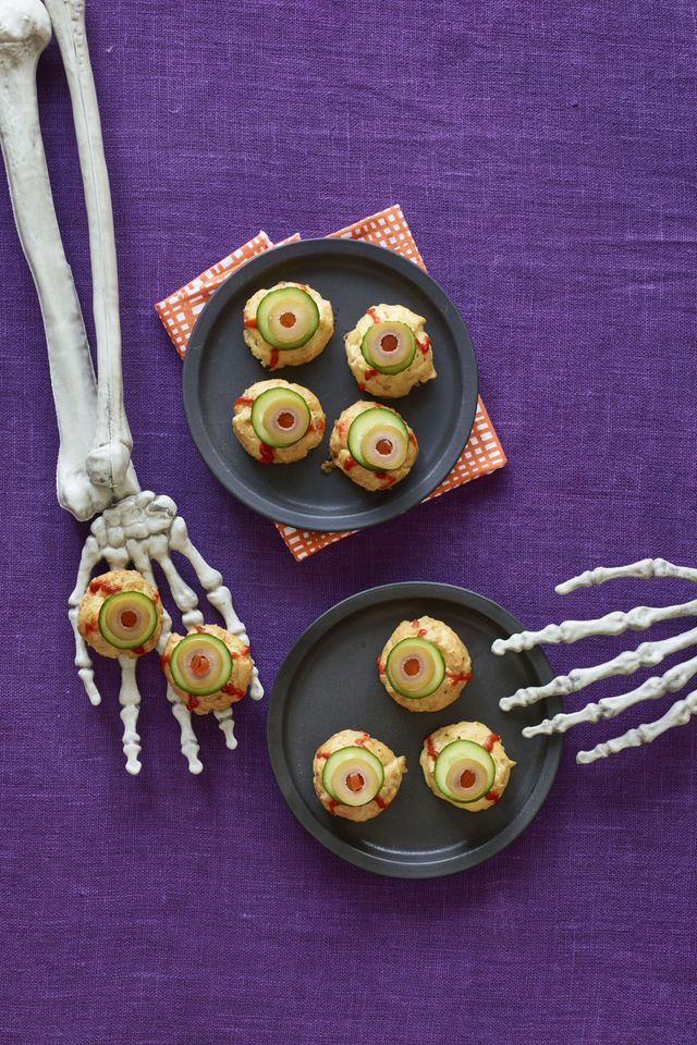 Halloween Party Appetizer: Cheesy Eyeballs