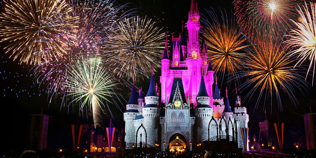Fireworks, Landmark, New Years Day, Event, New year's eve, Fête, Walt disney world, Pink, New year, Recreation, 