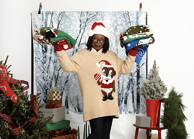 Christmas eve, Winter, Christmas ornament, Christmas, Santa claus, Snow, Tree, Christmas stocking, Event, Fictional character, 