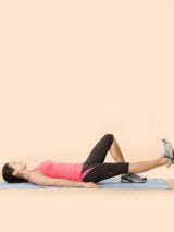 Lock and lift knees pain-proofing exercise