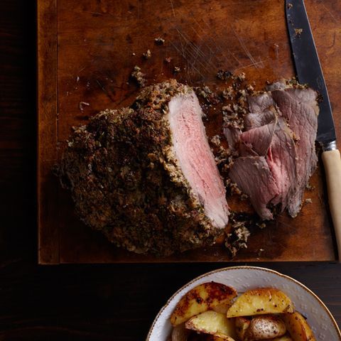 Horseradish-Crusted-Beef-with-Roasted-Potatoes-and-Shallots-Recipe