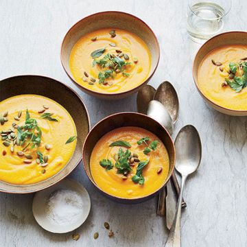 curried carrot and apple soup