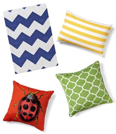 patio pillows and rugs