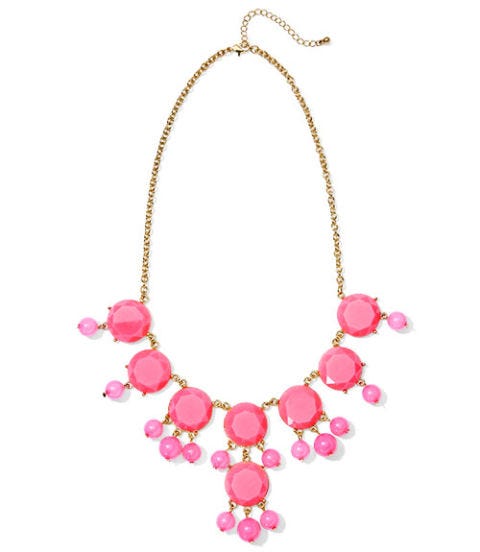 how to look young - statement necklace