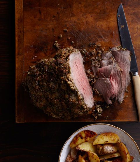 Horseradish-Crusted-Beef-with-Roasted-Potatoes-and-Shallots-Recipe