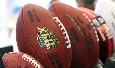 Rugby ball, Ball, Basketball, Soccer ball, Competition event, American football, Football, Super bowl, Sports equipment, Championship, 