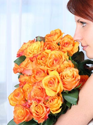 Keeping Cut Flowers Fresh At Womansday Make Flower Last Longer Image Shutterstock A Bouquet Of Flowers Can