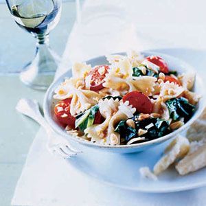 Bow-Ties-with-Spinach-and-Cherry-Tomatoes-Recipe